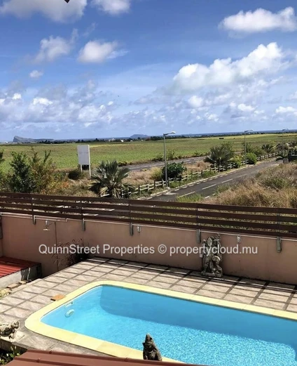 Villa Spacieuse Et Entierement Meublée À Louer