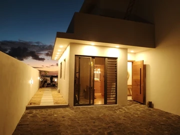 4 Bedroom Villa