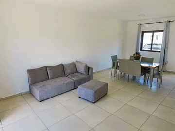 Townhouse, Duplex de 2 Chambres