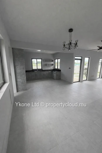 New Villa For Sale In Balaclava
