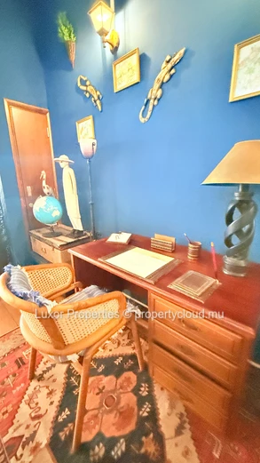 High-End Private Office Suites For Rent | Ébène
