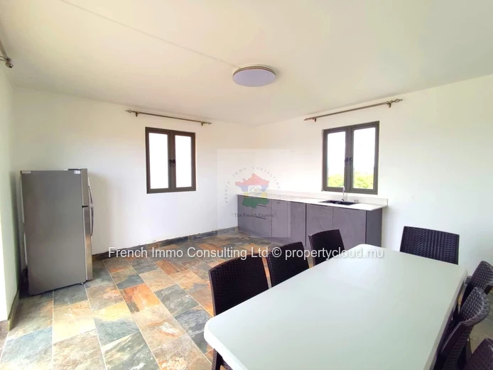 Duplex de 3 chambres en suites avec piscine privative a Mont Choisy