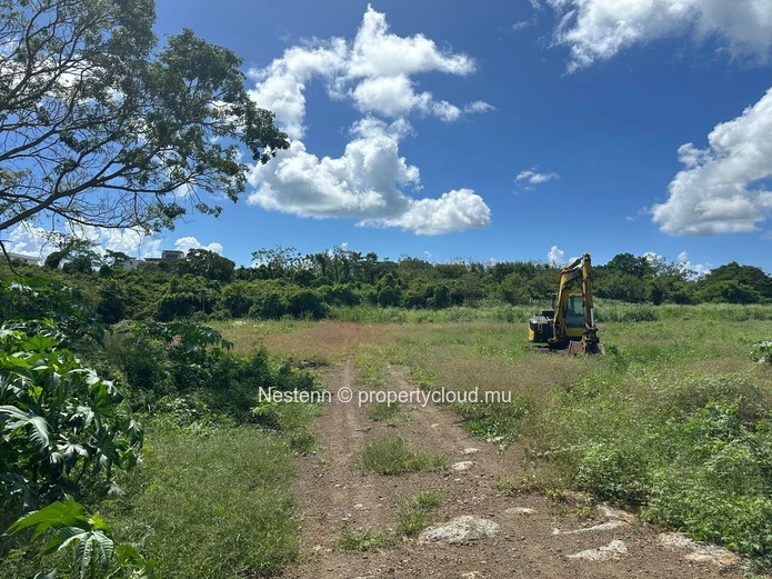 Terrain exceptionnel de 200 perches pour projet haut de gamme 