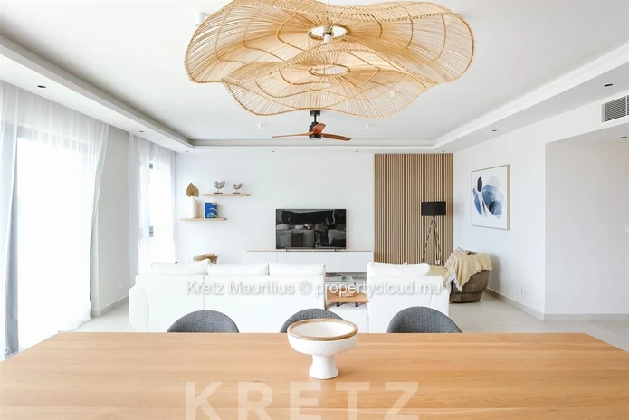 Exceptional penthouse with private pool and breathtaking views over the Northern islands (Sole Mandate)