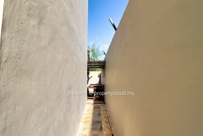 Renovated villa of 3 bedrooms close to the beach