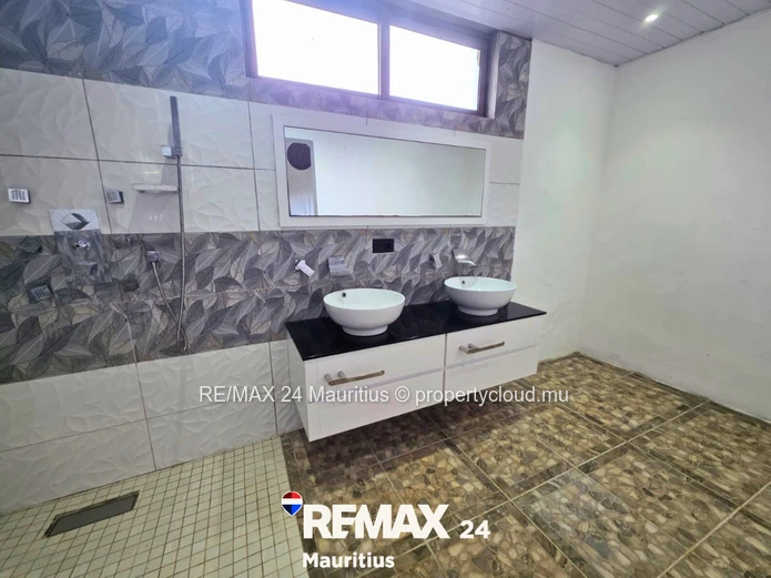 Villa moderne 5 chambres en suite – Morcellement Mountain View, Vacoas