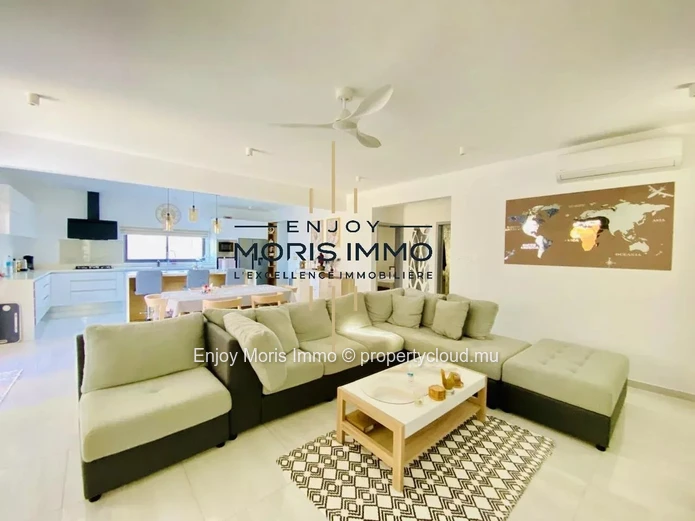 Modern villa for rent in Grand Baie – Mauritius | 200 m² | 3 bedrooms | Private pool