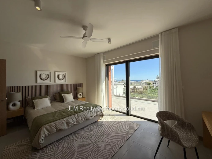 À vendre : Penthouse contemporain avec vue mer à Trou aux Biches, Île Maurice