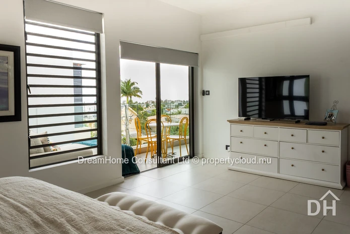 Élégant Penthouse de 3 Chambres avec Vue sur l'Océan & Jacuzzi | Tamarin