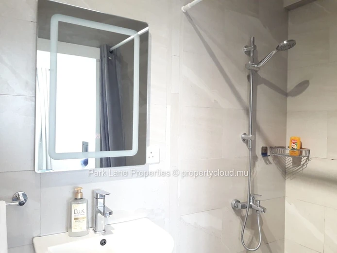 A very nice and pleasant apartment for rent, extremely well located in Phoenix Sodnac.