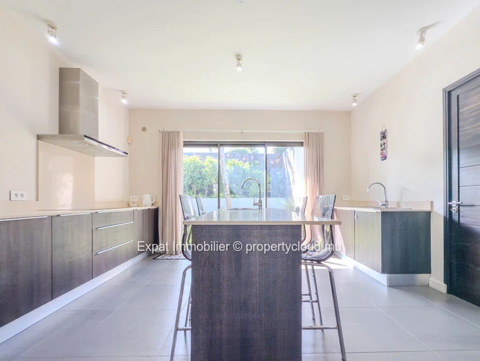 4-Bedroom Villa For Sale In Casasola 2 – Péreybère