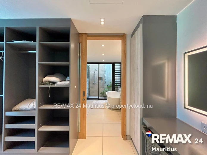 4 Bedroom Villa At Old Mill Pereybere