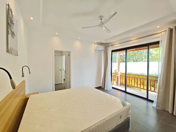 5 Bedroom Villa