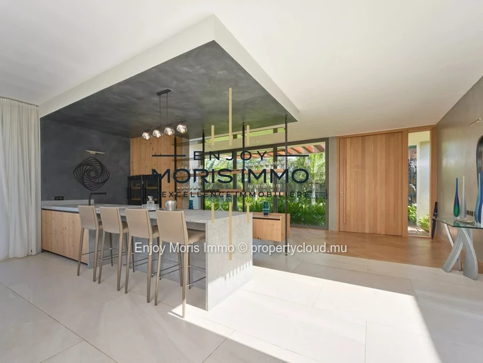Luxueuse Villa de Prestige 5 Chambres avec Piscine & Vue Mer –A  Beau Champ