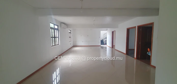 Maison à Vendre – Rose Hill | 8 Chambres 