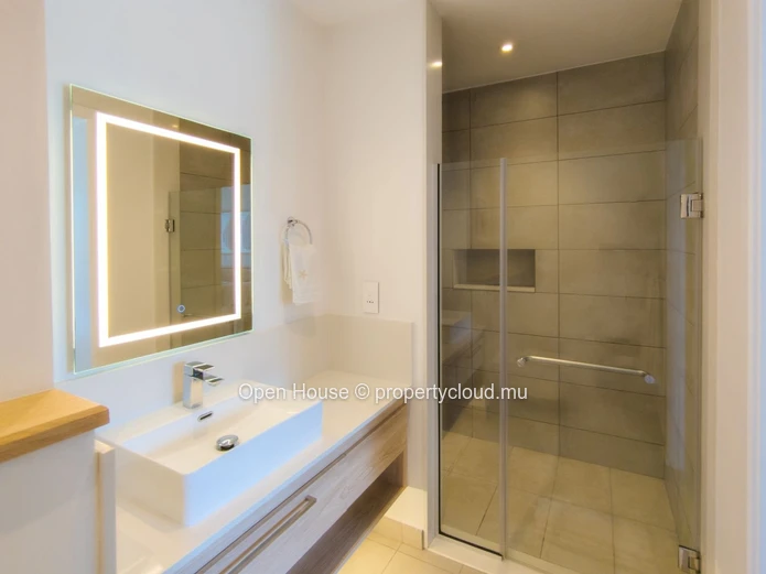 Luxurious Furnished Apartment with Private Pool in Grand Gaube - 3 Bedrooms, Beach Proximity, Parking, Tennis - Rs 78...
