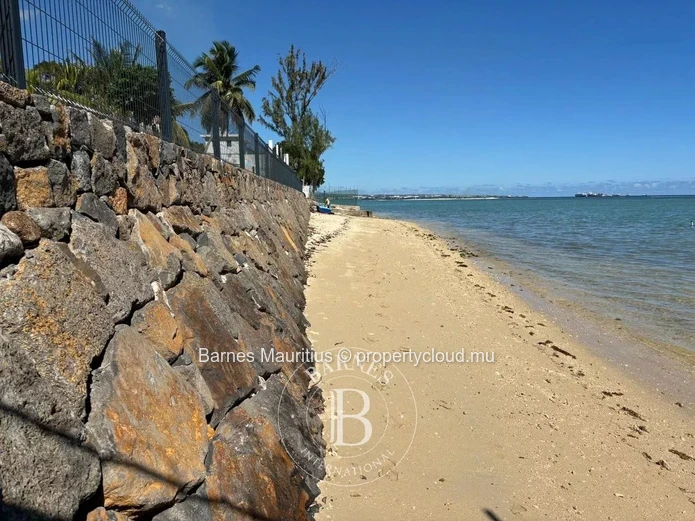 BAIE DU TOMBEAU - Maison pied dans l'eau - 3 chambres