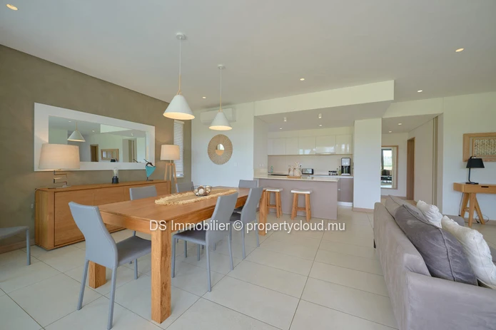 Appartement De 2 Chambres Accessible Aux Etrangers Sur Le Golf De Mon Choisy Et À Pieds De La Plage