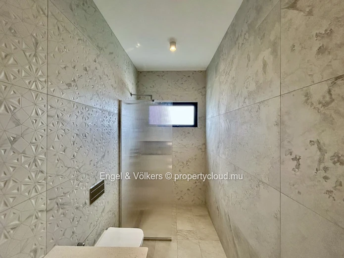 Brand-New 4-Bedroom House for Rent – Albion