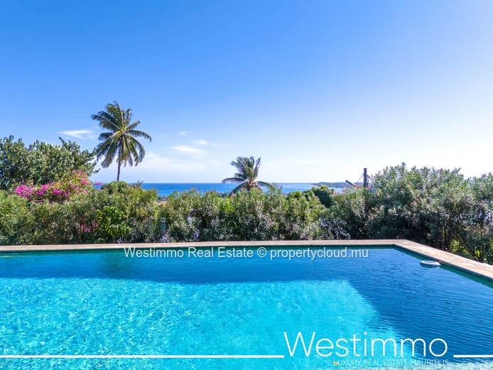 Villa de style colonial avec vue mer à vendre à Tamarin