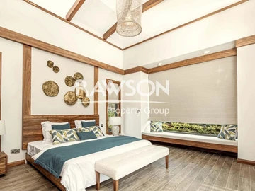 4 Bedroom Villa