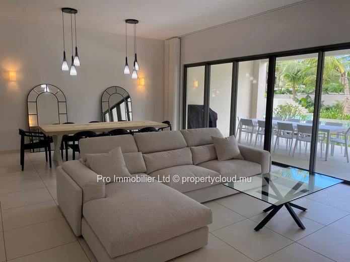 Appartement au rez-de-chaussée A VENDRE, entièrement meublé et situé dans une résidence sécurisée à Ki Residence, Pér...