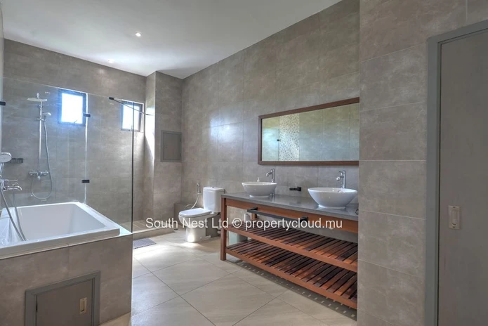 Villa - Garage - Piscine - Résidence sécurisée 