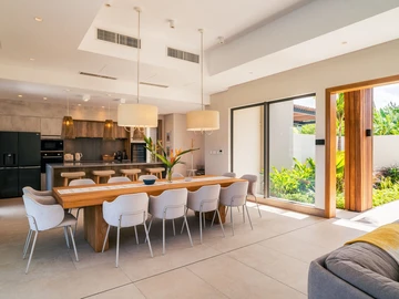 4 Bedroom Villa