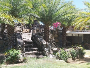 5 Bedroom Villa