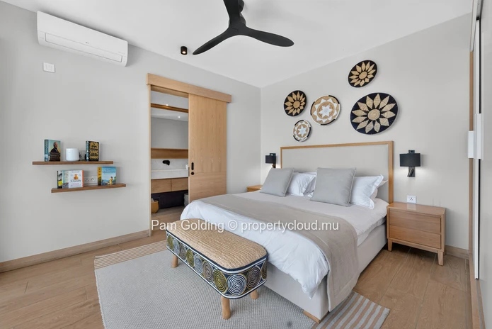 Penthouse d’exception avec vue mer à vendre | Pointe aux Canonniers, Île Maurice