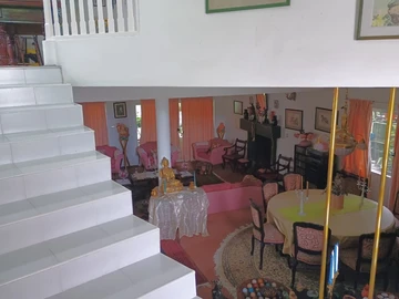 5 Bedroom Villa