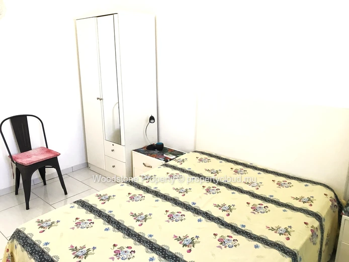 Pier 1 Bed