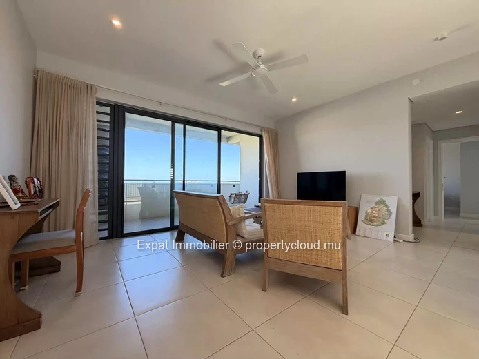 Appartement neuf 2 chambres avec grande terrasse et vue mer – À louer à Cascavelle