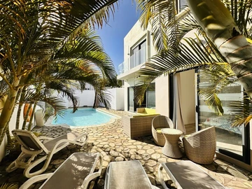 4 Bedroom Villa