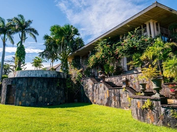 6 Bedroom Villa
