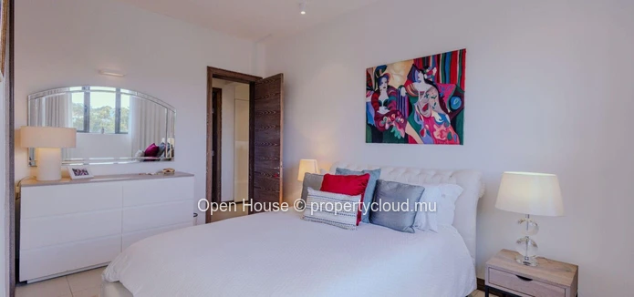 Pereybère # accès privé et vue mer # Penthouse de 359 m2  avec piscine privée et 3 chambres en suite # prix 1.700.000$