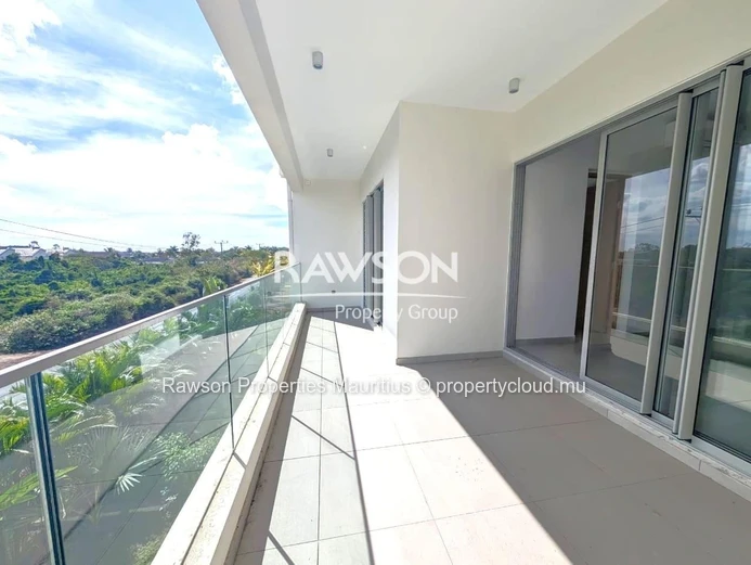  2 Bedroom Apartment | Pereybere | Beach Club Access | Tropical Pool | Semi Furnished