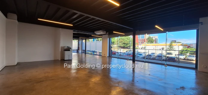 Bureaux d’exception à louer – IconEbene, Lot 441