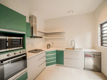 3 Bedroom Townhouse, Duplex