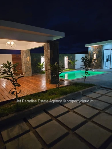 Beautiful Fully Furnished Villa
