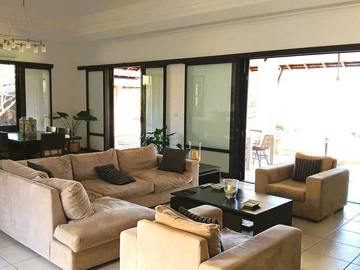 4 Bedroom Villa