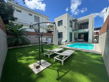 4 Bedroom Villa