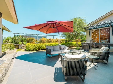 4 Bedroom Villa