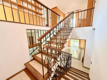 Villa de 5 Chambres