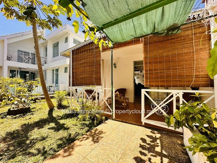 A Duplex With A Tiny House Vibe, Just A Stone's Throw From The Beach