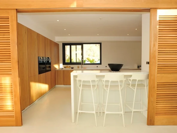 5 Bedroom Villa