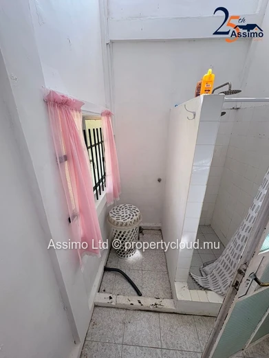 4-bedroom family home with garden in Unite, Camp de Masque. (Sole Mandate)