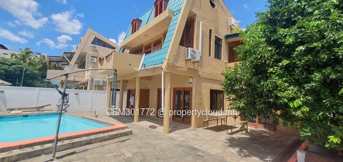 Villa for sale in Flic en Flac