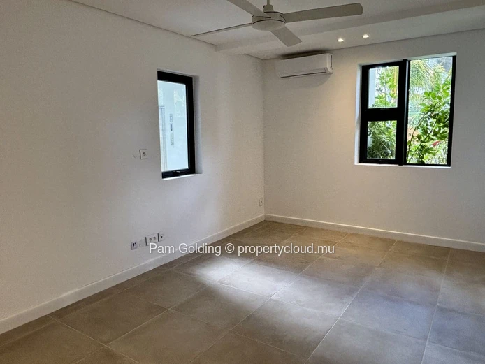 Appartement de 3 Chambres à Vendre à Pointe aux Canonniers | Marine Residences