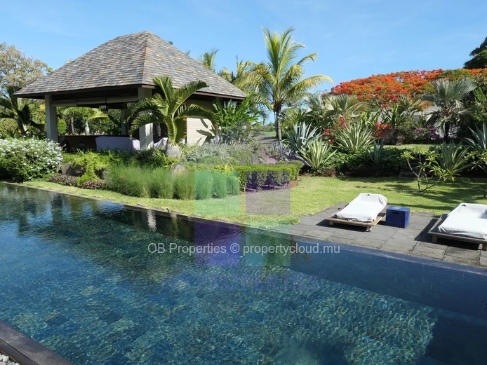 Stunning 4 Bedroom Villa 